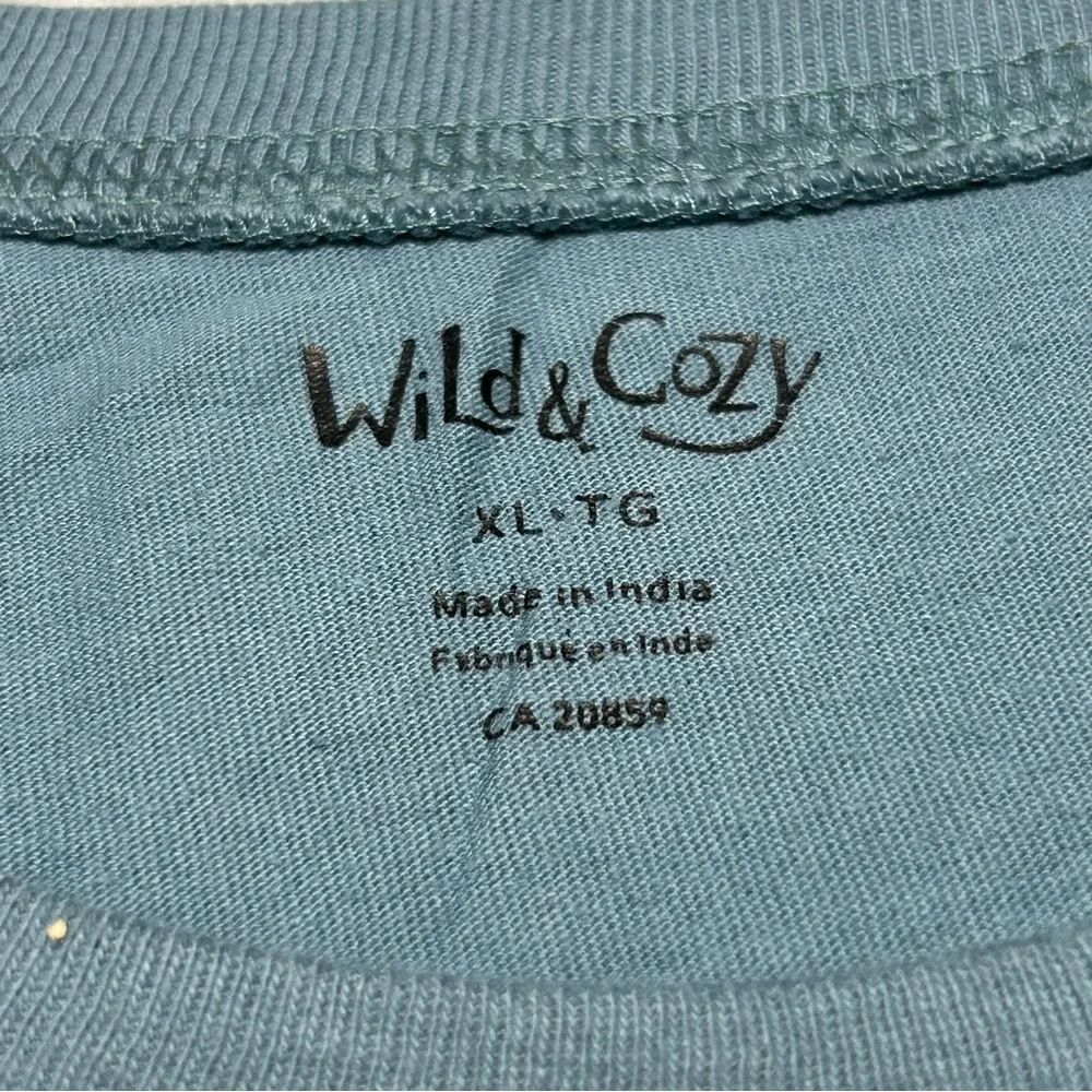 Wild and Cozy‎ Fishing  Bear Men's XL Blue T-Shirt NEW